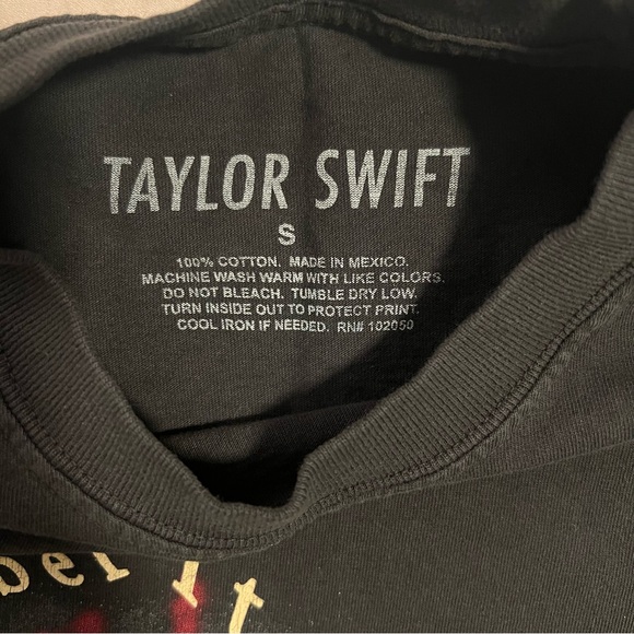 Taylor Swift Long Sleeve All Too Well size S - Picture 2 of 4